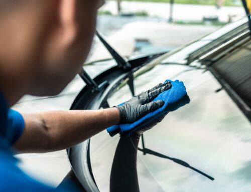 How to Clean Car Windows Without Streaks